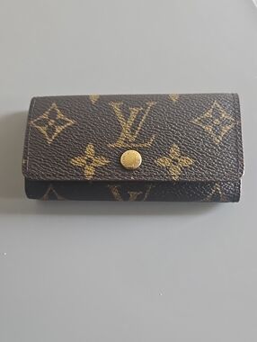 Louis Vuitton Monogram Key Holder - Authentic